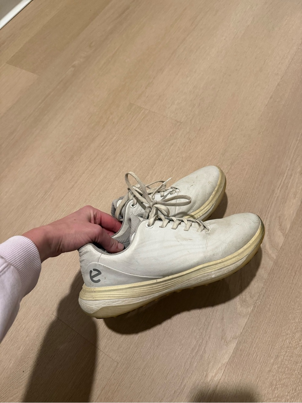 ECCO Women’s golf shoes size 9